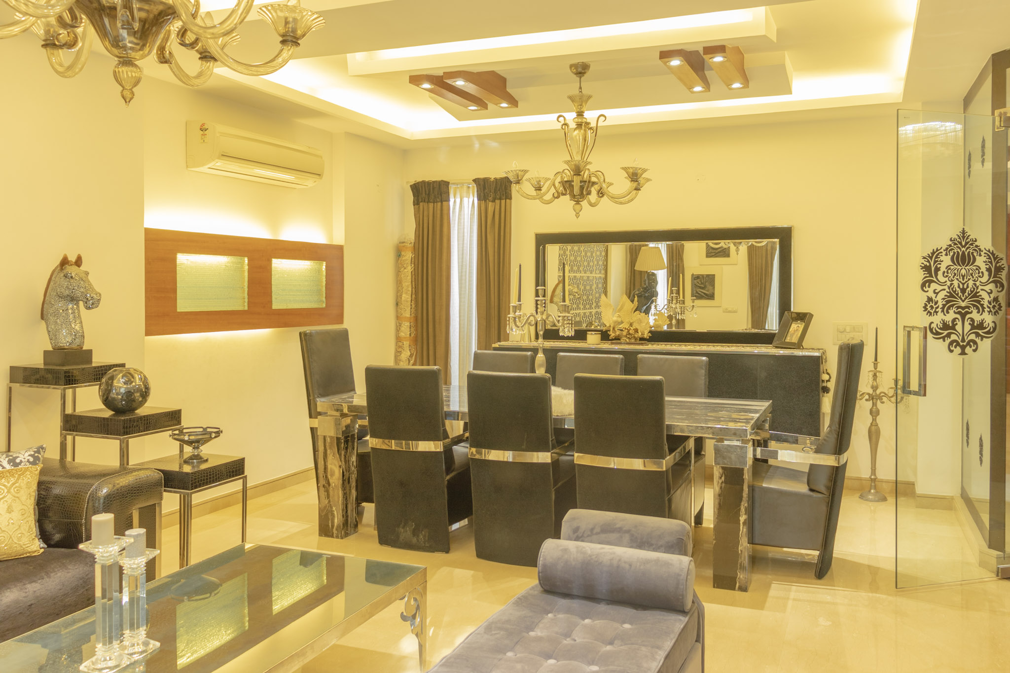 Luxury 4BHK Apartment For Sale In Anand Niketan