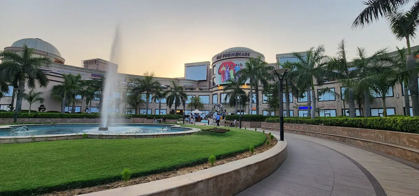 DLF Promenade Mall In Vasant Kunj