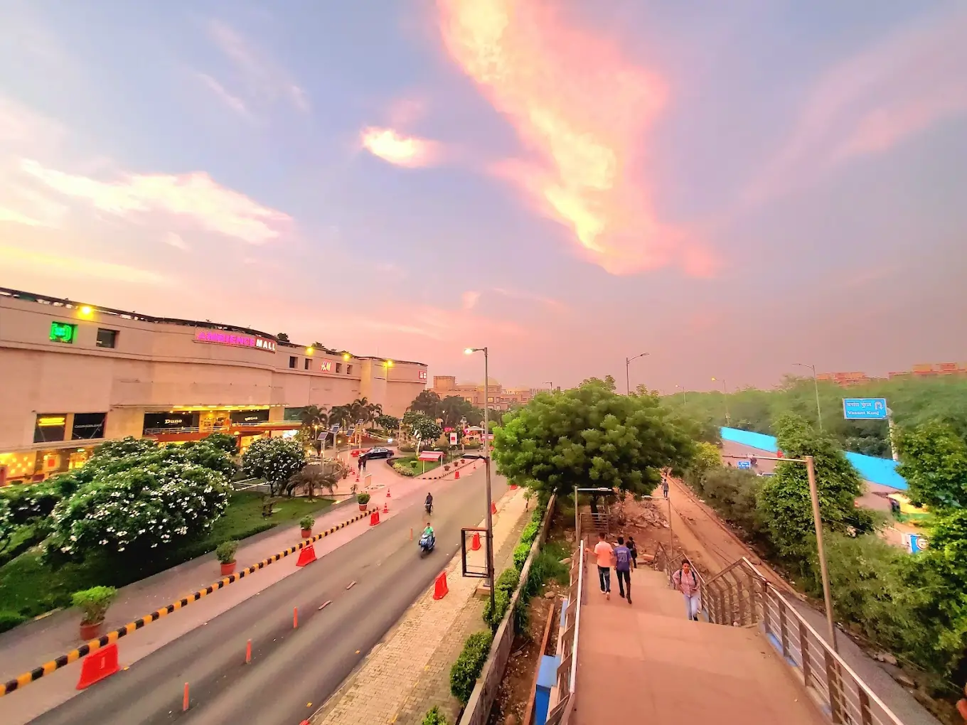 Vasant Kunj Nelson Mandel Road