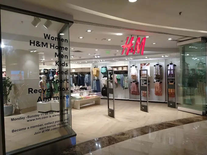 H&M Store In Vasant Kunj